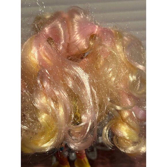 Fidgie Friends “Dandelion Wishes” Butterfly Fashion Doll – Pop-It Fidget Wings – - Picture 4 of 7